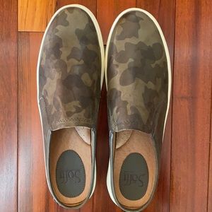 Sofft brand mules in camo size 8.5M